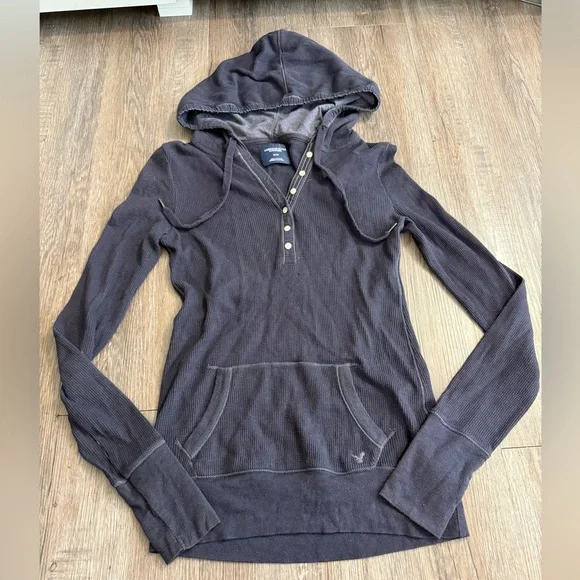 American Eagle Y2K fitted Henley hoodie - Picture 1 of 4